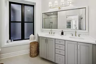 1703 N Crilly Ct, Chicago, IL 60614 - Photo 12