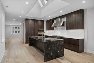 232 S Green St, Chicago, IL 60607 - Photo 2