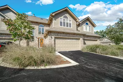 424 Ashbury Drive, Hinsdale, IL 60521 - Photo 1