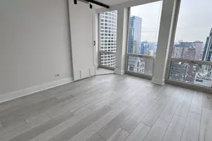 111 E Chestnut St, Chicago, IL 60611 - Photo 8