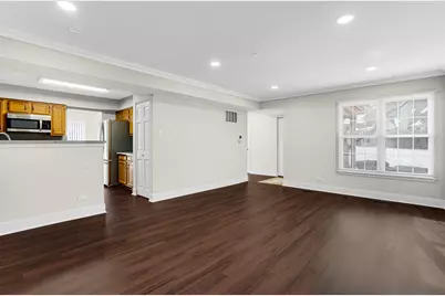 133 White Branch Court S #133, Schaumburg, IL 60194 - Photo 10