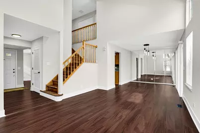 133 White Branch Court S #133, Schaumburg, IL 60194 - Photo 6