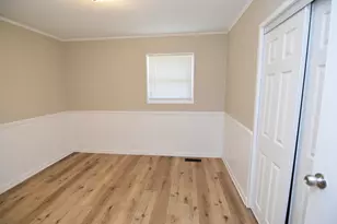 317 Mohawk St, Park Forest, IL 60466 - Photo 8