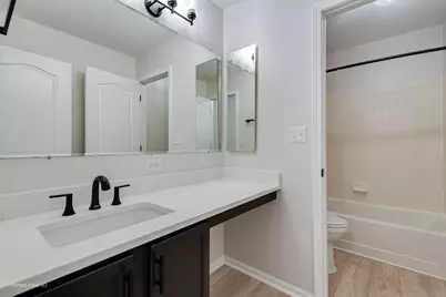 2723 Hillsboro Boulevard, Aurora, IL 60503 - Photo 14