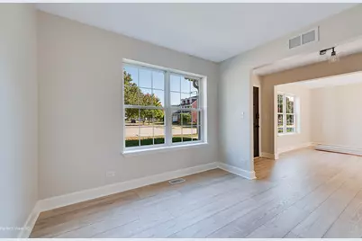 2723 Hillsboro Boulevard, Aurora, IL 60503 - Photo 8