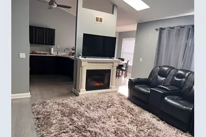 900 Windstone Court, Lake in the Hills, IL 60156 - Photo 4