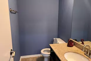 900 Windstone Ct, Lake in the Hills, IL 60156 - Photo 14