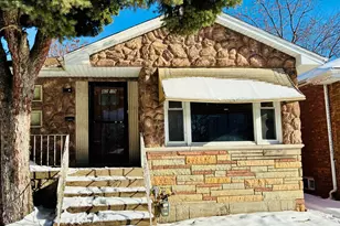 8219 S Muskegon Ave, Chicago, IL 60617 - Photo 2