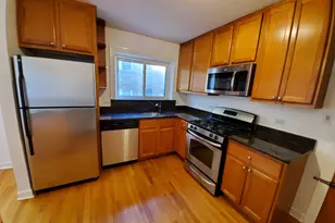 2954 W Arthur Ave, Chicago, IL 60645 - Photo 6