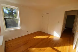 2954 W Arthur Ave, Chicago, IL 60645 - Photo 8