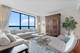 180 E Pearson St, Chicago, IL 60611 - Photo 8