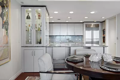 180 E Pearson Street #4002, Chicago, IL 60611 - Photo 14