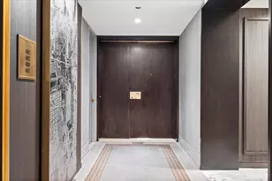 180 E Pearson St, Chicago, IL 60611 - Photo 4