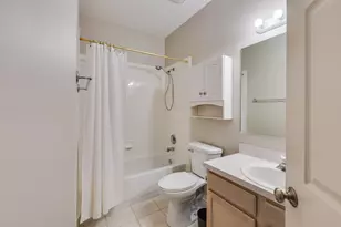 7105 Westwood Dr, Carpentersville, IL 60110 - Photo 8