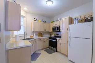 7105 Westwood Dr, Carpentersville, IL 60110 - Photo 4