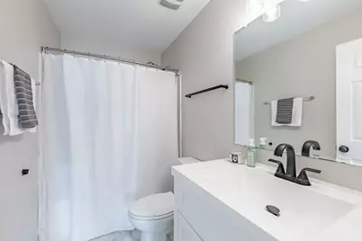 408 Fountain Avenue, Elgin, IL 60124 - Photo 18