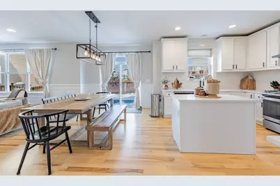 408 Fountain Avenue, Elgin, IL 60124 - Photo 8