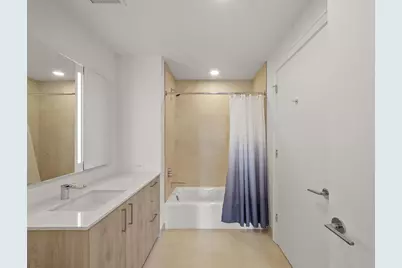 211 N Harbor Drive #2203, Chicago, IL 60601 - Photo 24