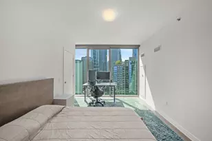 211 N Harbor Dr, Chicago, IL 60601 - Photo 16