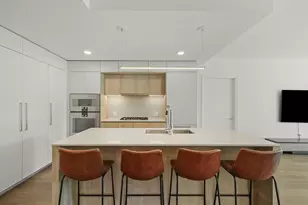 211 N Harbor Dr, Chicago, IL 60601 - Photo 4