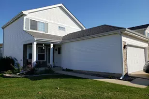 292 Waterbury Cir, Oswego, IL 60543 - Photo 2