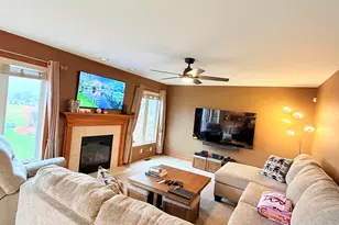 13375 Springhill Dr, Winnebago, IL 61088 - Photo 14