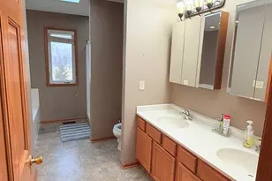 13375 Springhill Dr, Winnebago, IL 61088 - Photo 18