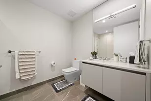 366 W Superior St, Chicago, IL 60654 - Photo 30