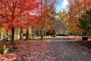 863 Bittersweet Dr, Northbrook, IL 60062 - Photo 2