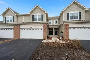 1128 Hawk Hollow Dr, Yorkville, IL 60560 - Photo 1