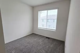 2484 Alison Ave, Pingree Grove, IL 60140 - Photo 18