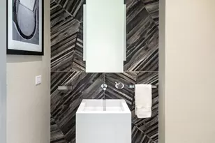 400 W Ontario St, Chicago, IL 60654 - Photo 18