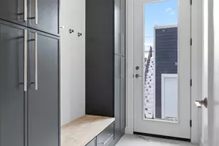 2433 W Cuyler Ave, Chicago, IL 60618 - Photo 12