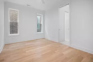 2433 W Cuyler Ave, Chicago, IL 60618 - Photo 22