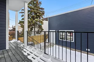 2433 W Cuyler Ave, Chicago, IL 60618 - Photo 42