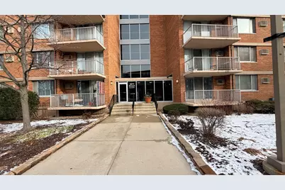 2211 S Stewart Avenue #3D, Lombard, IL 60148 - Photo 1