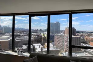 3930 N Pine Grove Ave, Chicago, IL 60613 - Photo 14