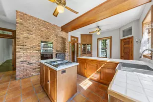 1092 Wexford Ct, Wheaton, IL 60189 - Photo 10