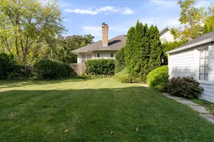 1097 Tower Rd, Winnetka, IL 60093 - Photo 16