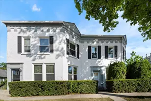 1097 Tower Rd, Winnetka, IL 60093 - Photo 1