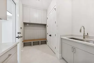 153 S Kenmore Avenue, Elmhurst, IL 60126 - Photo 24