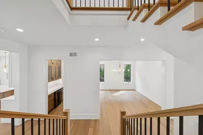 153 S Kenmore Avenue, Elmhurst, IL 60126 - Photo 18