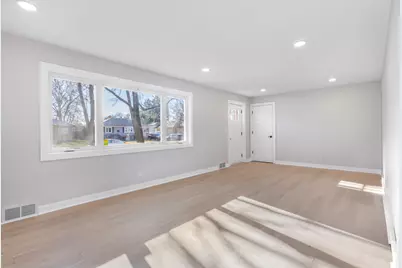 102 W Potomac Avenue, Lombard, IL 60148 - Photo 16