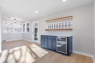 102 W Potomac Ave, Lombard, IL 60148 - Photo 8