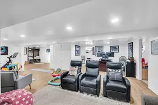 10840 S Kolmar Ave, Oak Lawn, IL 60453 - Photo 16