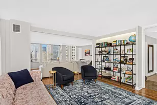 100 E Walton St, Chicago, IL 60611 - Photo 6