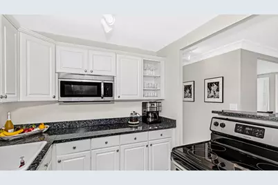 100 E Walton Street #36CD, Chicago, IL 60611 - Photo 10