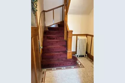 5847 N Magnolia Avenue, Chicago, IL 60660 - Photo 2