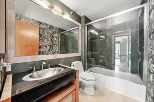 401 E Ontario St, Chicago, IL 60611 - Photo 30