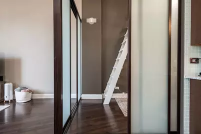 [Address not provided], Chicago, IL 60657 - Photo 8